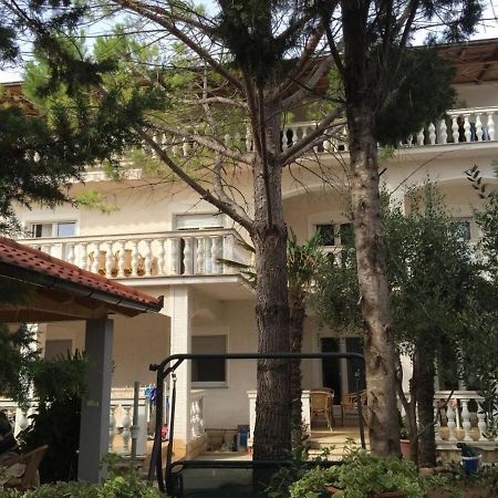 Apartments Ivica - With Parking 닌 외부 사진